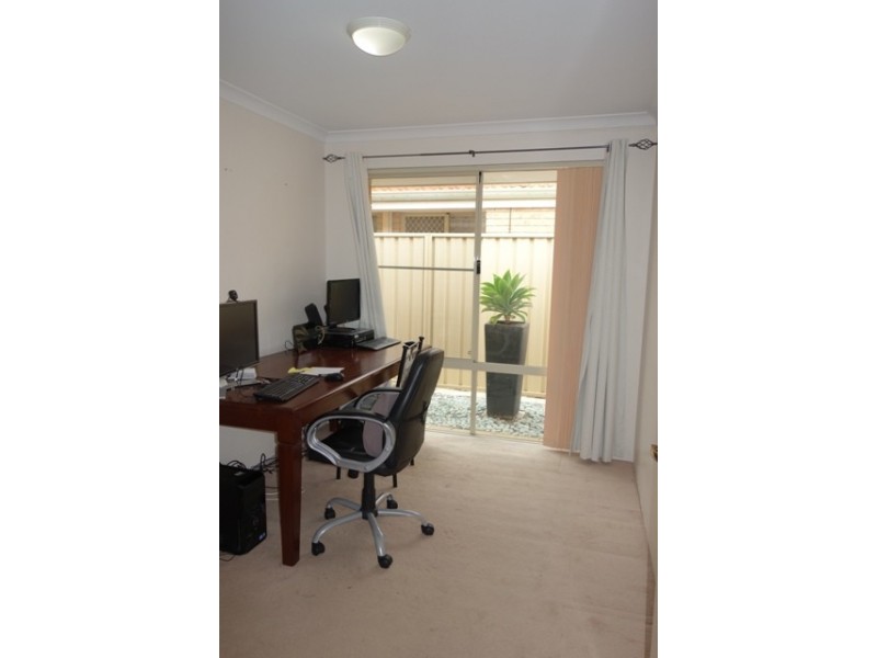 6 Engleswood Arcade, Canning Vale WA 6155