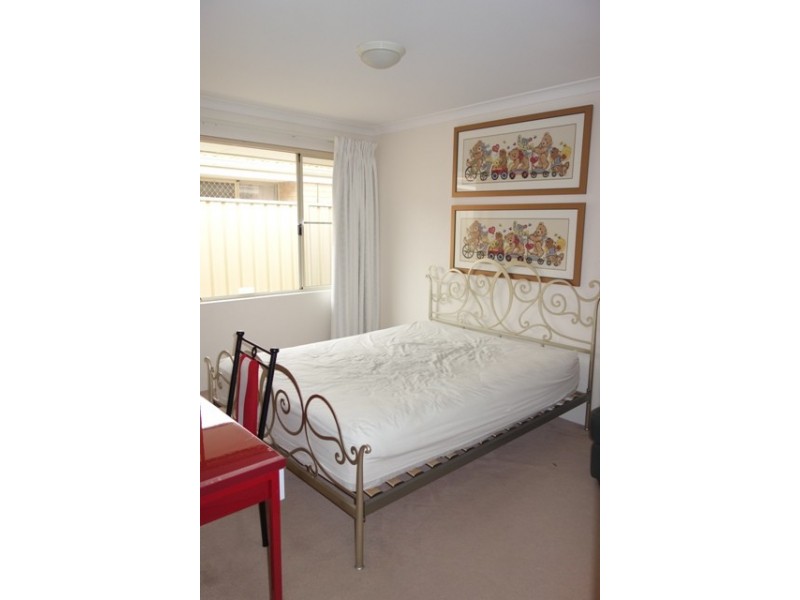 6 Engleswood Arcade, Canning Vale WA 6155