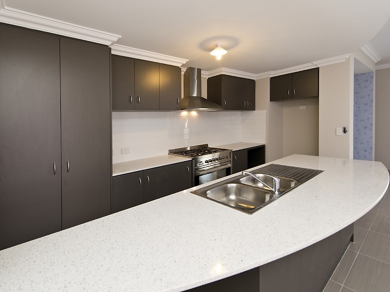 33 Hughes Street, Canning Vale WA 6155