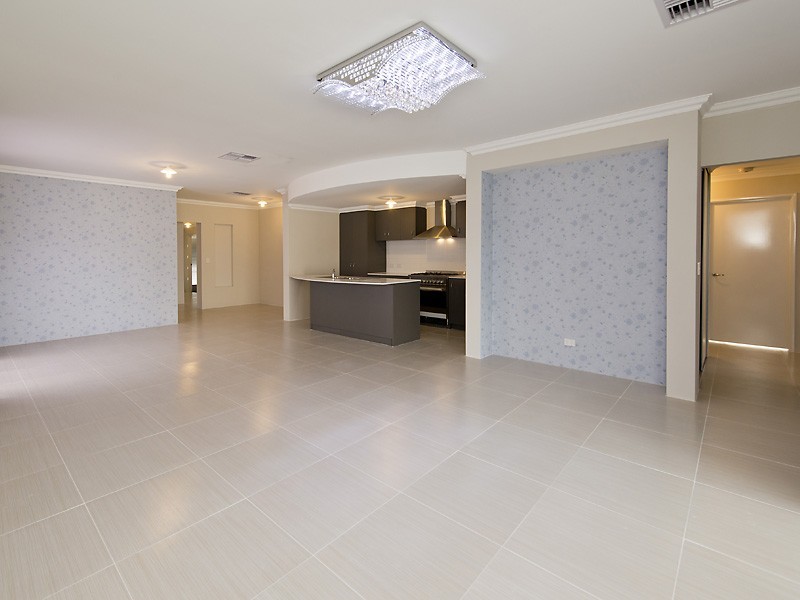 33 Hughes Street, Canning Vale WA 6155