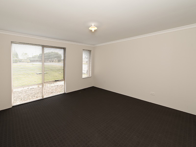 33 Hughes Street, Canning Vale WA 6155