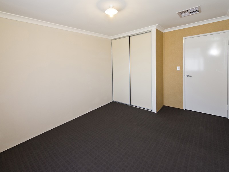 33 Hughes Street, Canning Vale WA 6155