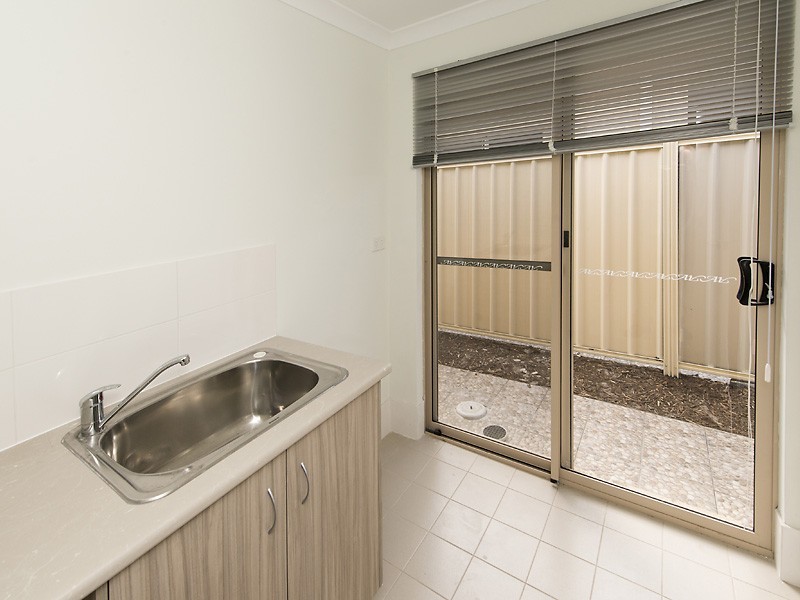 33 Hughes Street, Canning Vale WA 6155