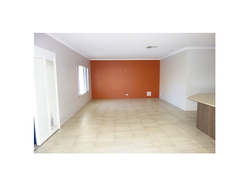 23 Oakleigh Pass, Harrisdale WA 6112