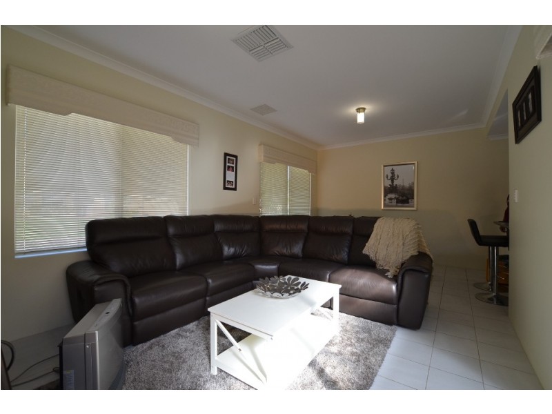 28 Acapulco Way, Southern River WA 6110