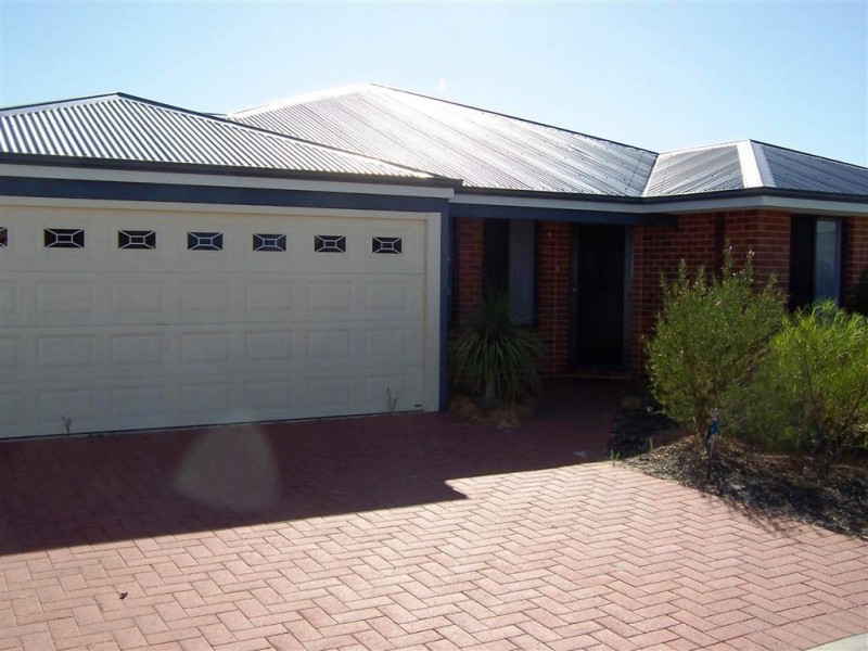 1 Rodena Way, Canning Vale WA 6155