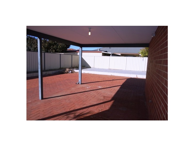 1 Rodena Way, Canning Vale WA 6155