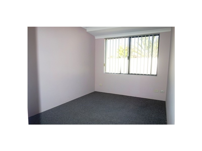 1 Rodena Way, Canning Vale WA 6155