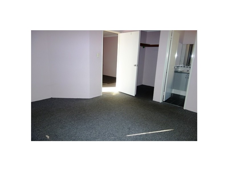 1 Rodena Way, Canning Vale WA 6155