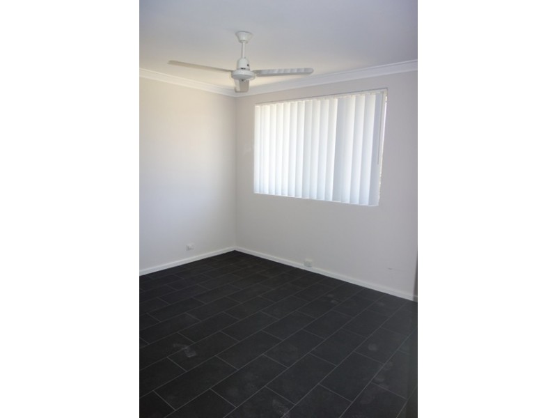 6 Pudney Place, Orelia WA 6167