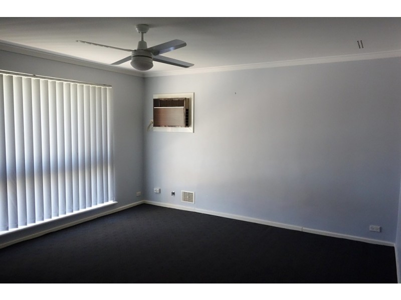 8A Brixton Street, Beckenham WA 6107