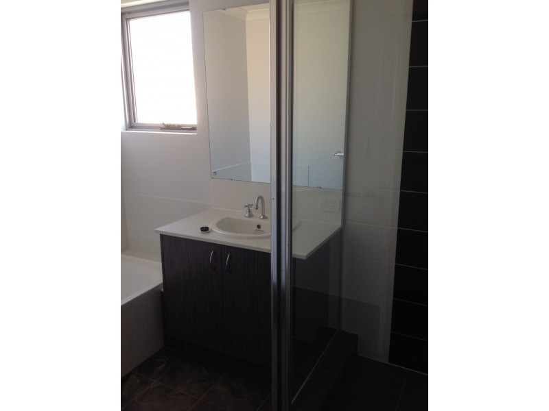 12 Blackfriars Meander, Piara Waters WA 6112