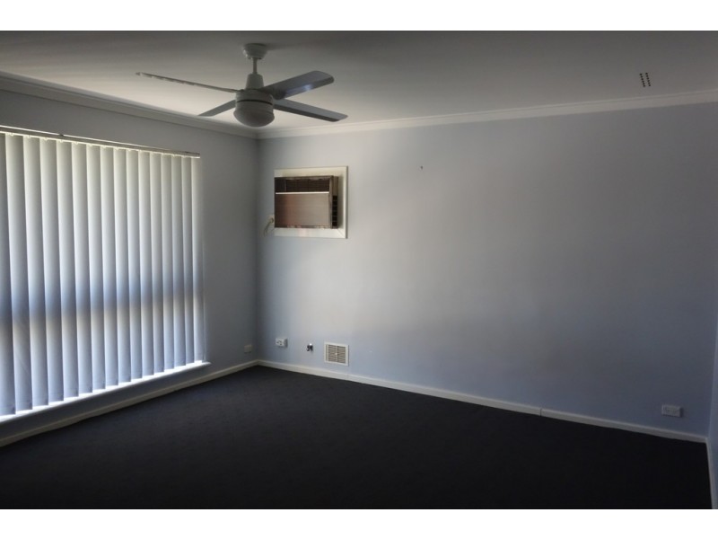 8A Brixton Street, Beckenham WA 6107