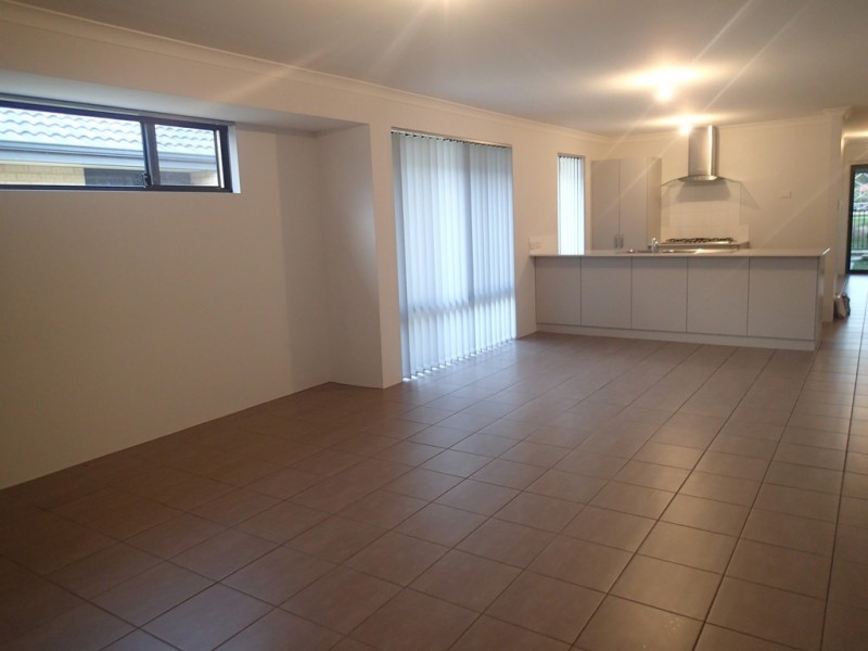 5 Boodjera Bend, Forrestfield WA 6058