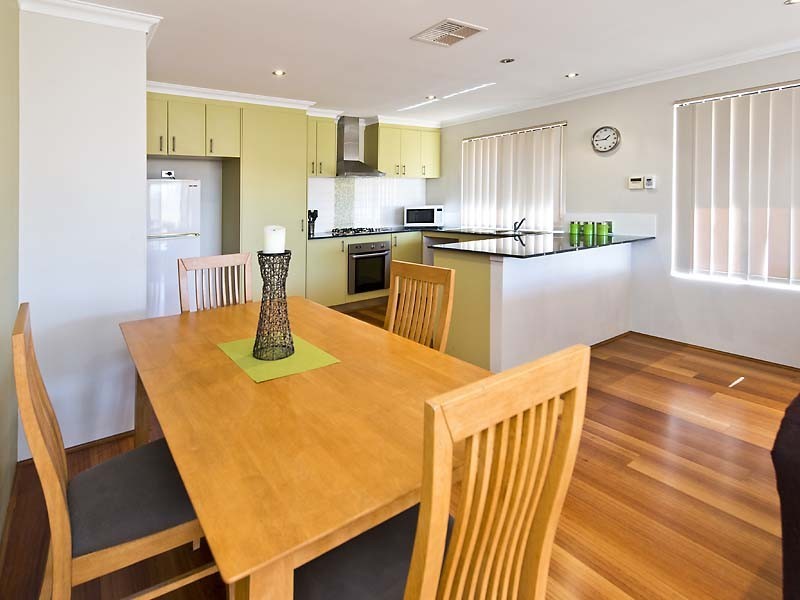 12 Carnation Street, Canning Vale WA 6155