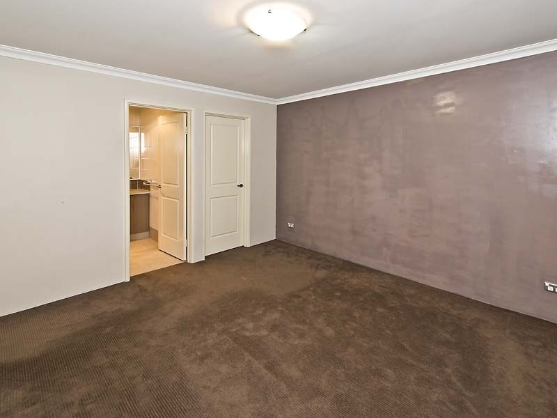 12 Carnation Street, Canning Vale WA 6155