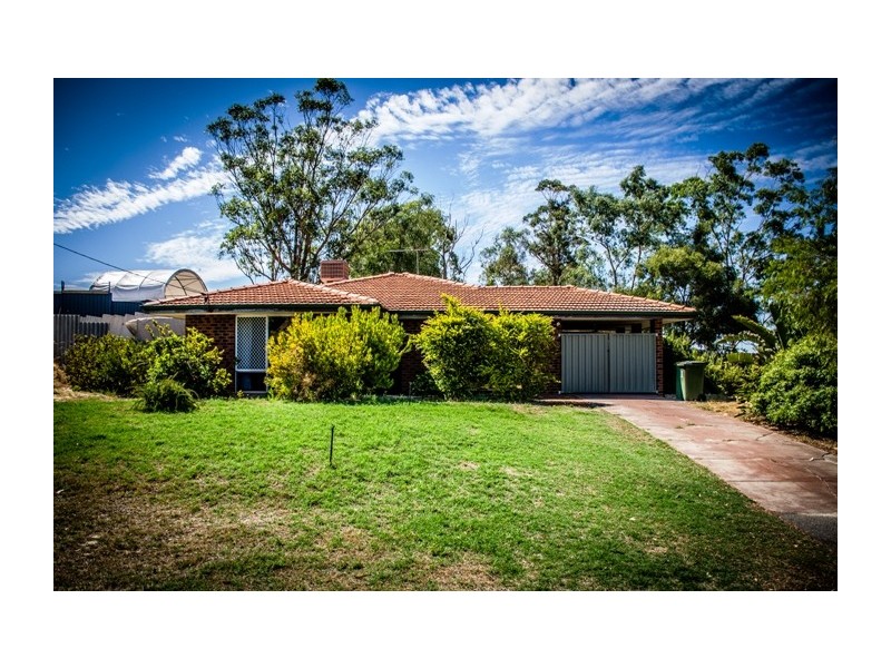 35 Battersea Road, Canning Vale WA 6155