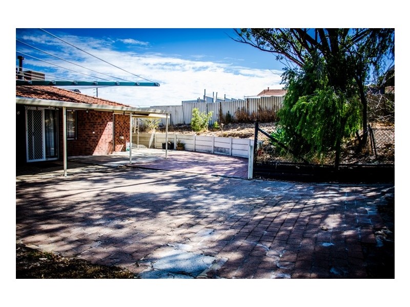 35 Battersea Road, Canning Vale WA 6155