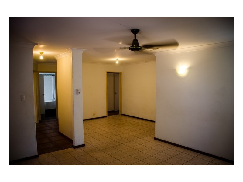 35 Battersea Road, Canning Vale WA 6155