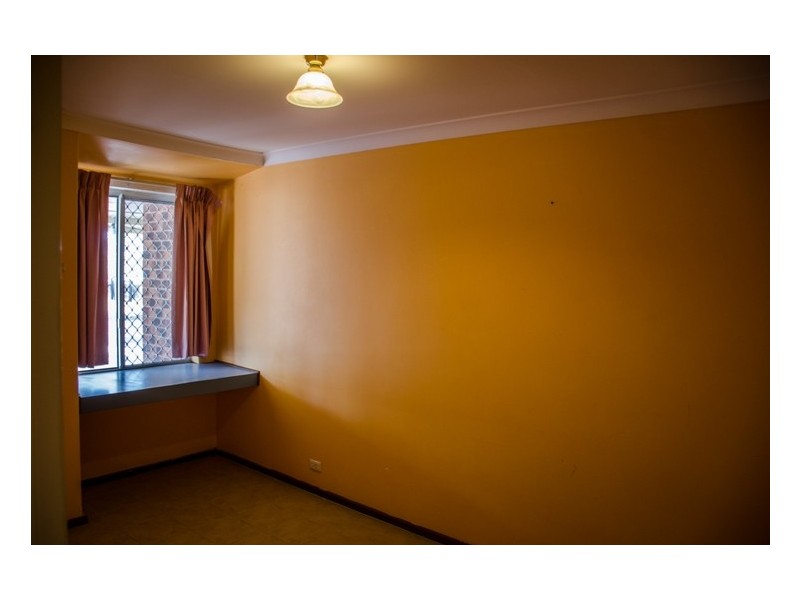 35 Battersea Road, Canning Vale WA 6155