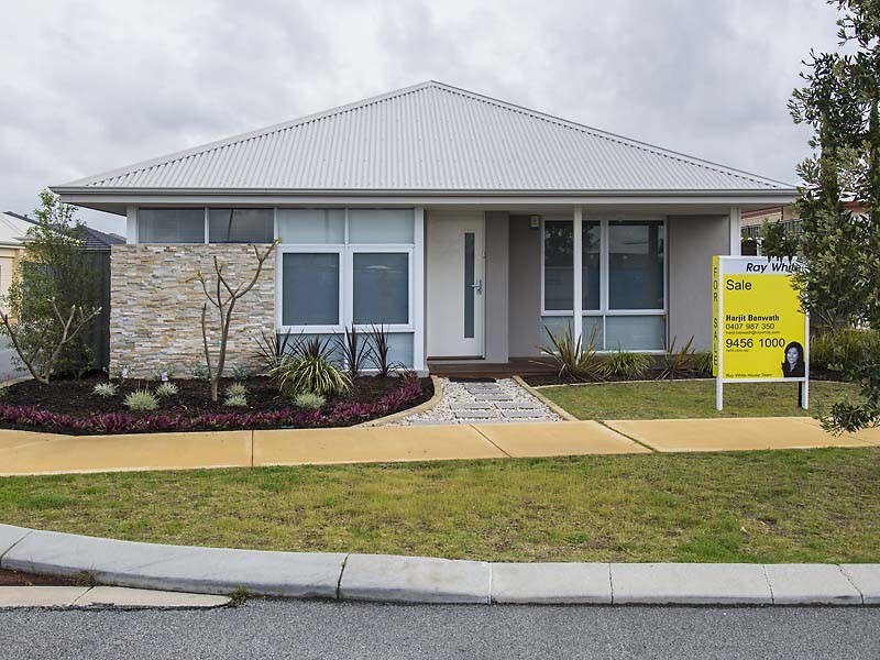 5 Barton Loop, Piara Waters WA 6112