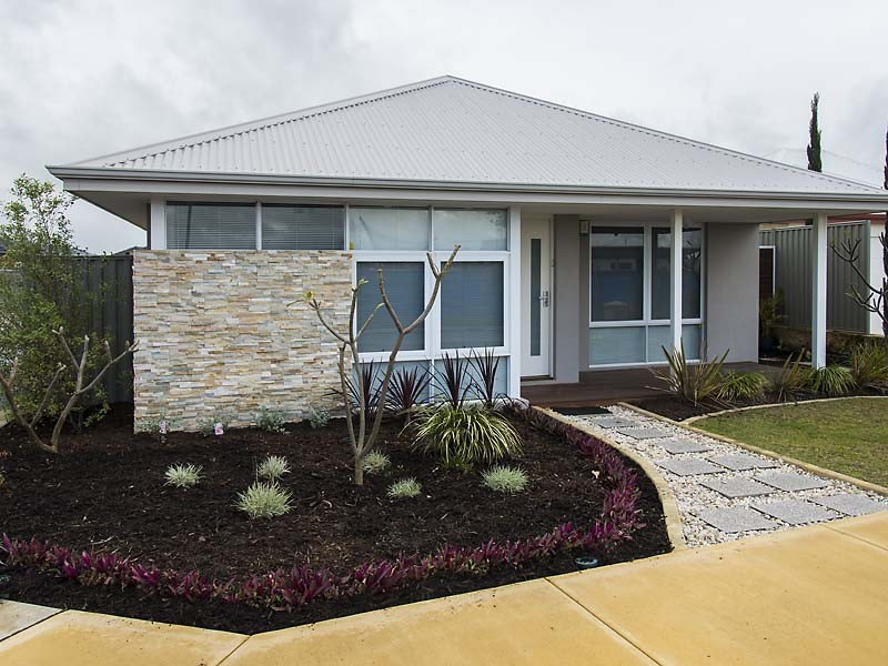 5 Barton Loop, Piara Waters WA 6112