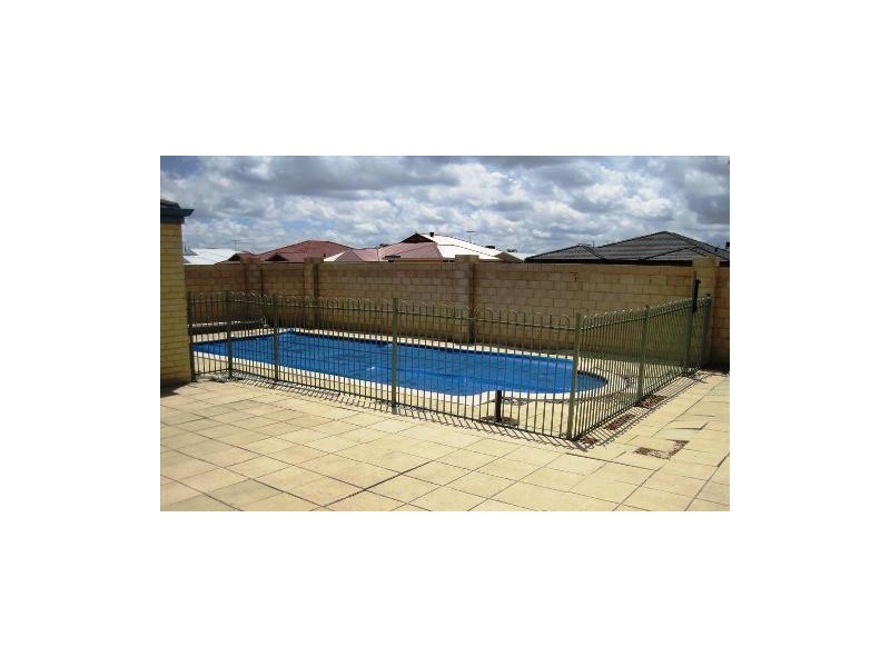 2 Canton Vista, Canning Vale WA 6155