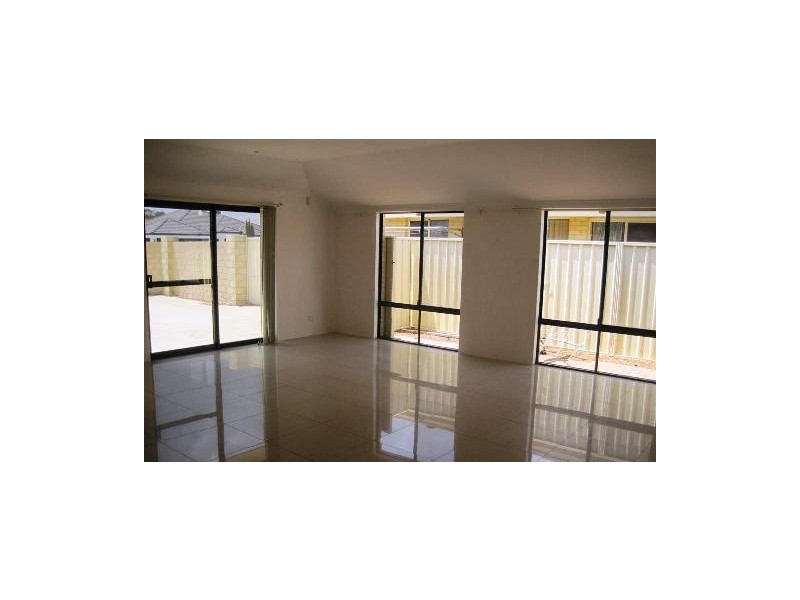 2 Canton Vista, Canning Vale WA 6155