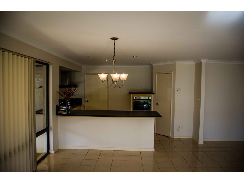 13 Bartlett Way, Canning Vale WA 6155