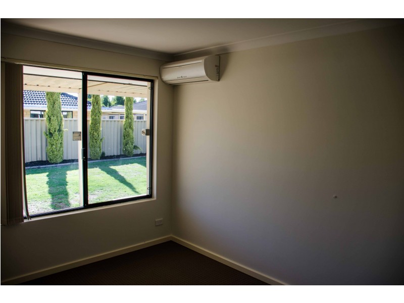 13 Bartlett Way, Canning Vale WA 6155