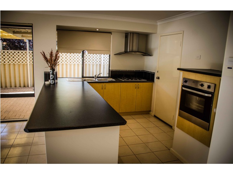 13 Bartlett Way, Canning Vale WA 6155