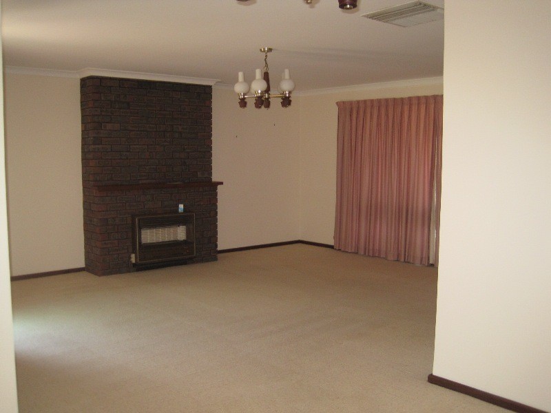 5 Ewing Ave, Bull Creek WA 6149