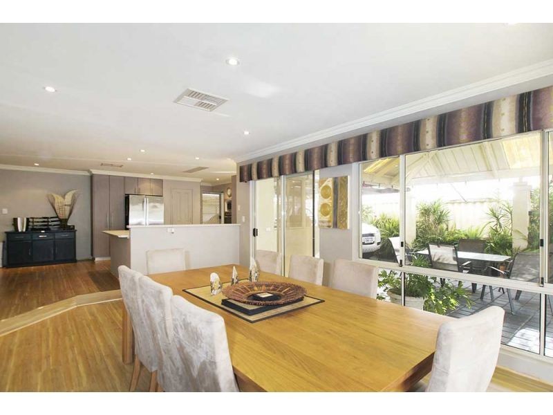 26 Spyglass Circle, Canning Vale WA 6155