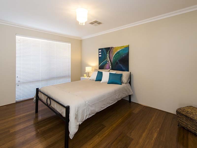 12 Carnaby Way, Harrisdale WA 6112