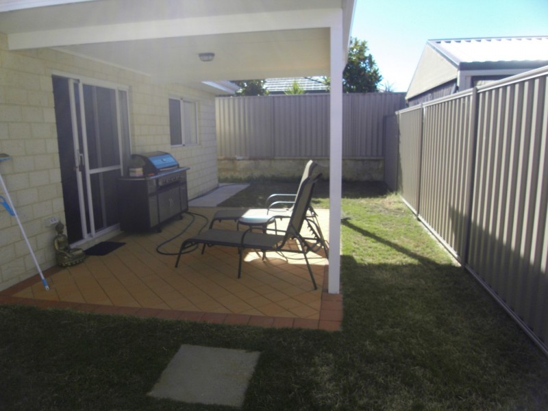 22A Randwick Bend, Harrisdale WA 6112
