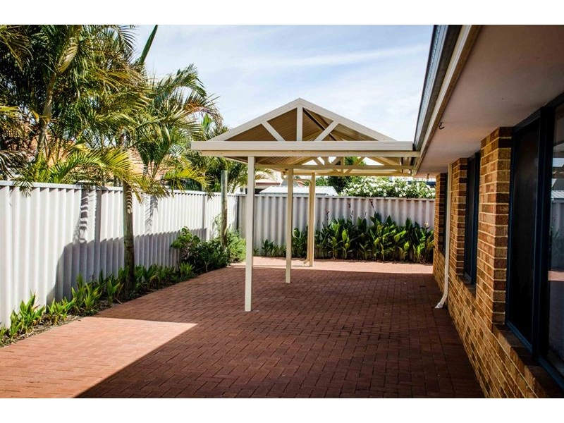 32 Totara Avenue, Canning Vale WA 6155