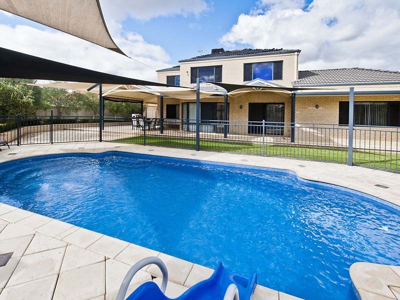 16 The Haven, Canning Vale WA 6155