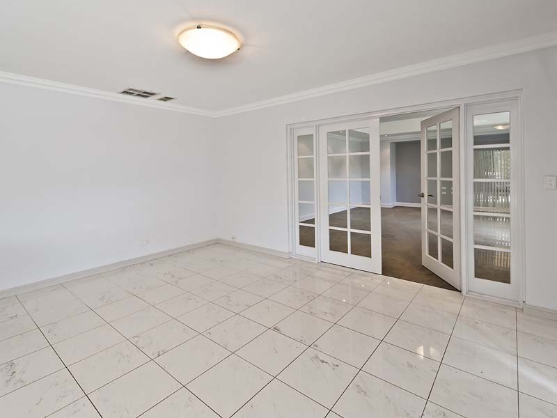 16 The Haven, Canning Vale WA 6155