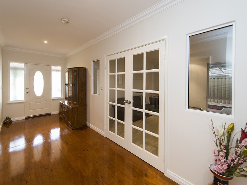 6 Boyd Place, Canning Vale WA 6155