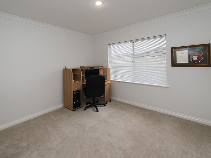 6 Boyd Place, Canning Vale WA 6155