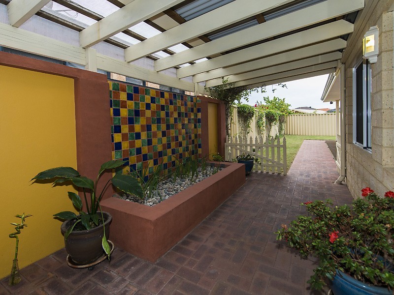 6 Boyd Place, Canning Vale WA 6155