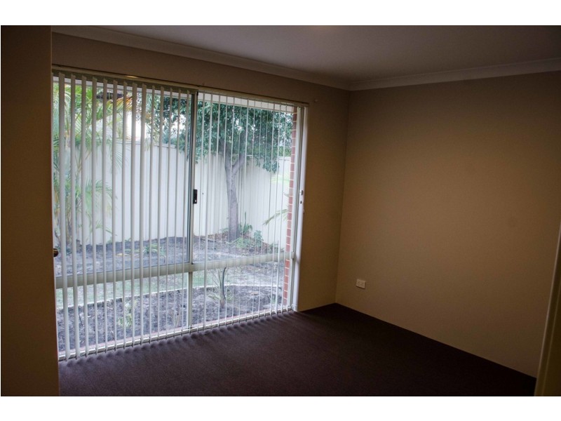 15 Barents Road, Canning Vale WA 6155