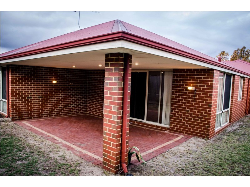 15 Barents Road, Canning Vale WA 6155