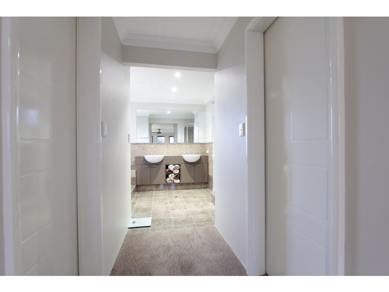 50 Northerly Drive, Harrisdale WA 6112