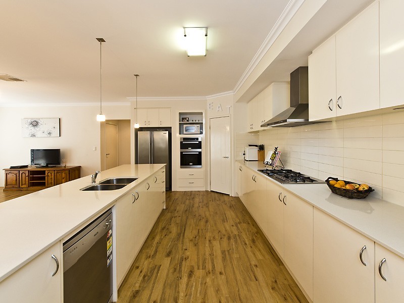 28 Heronwood Glade, Harrisdale WA 6112