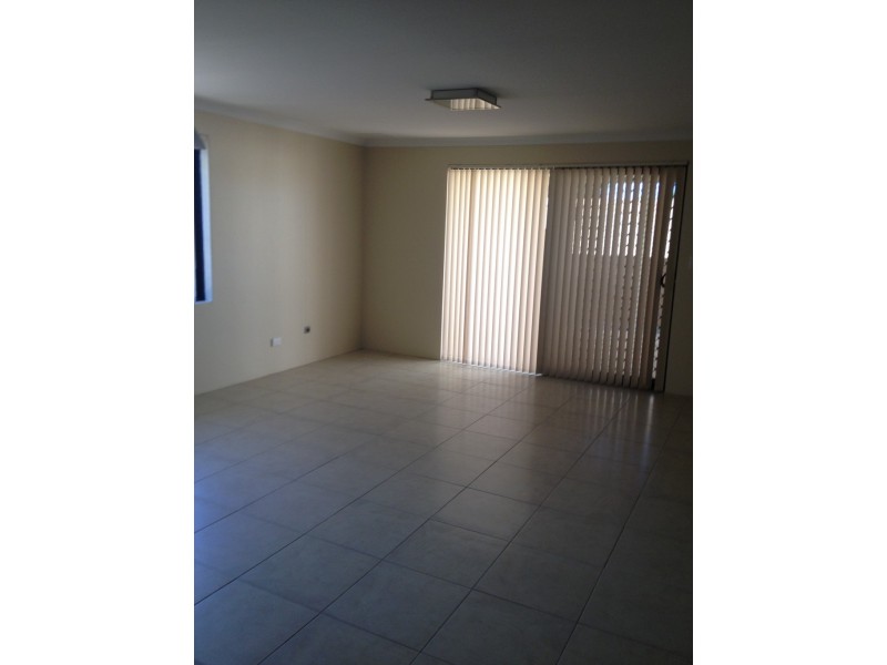 121 Canna Drive, Canning Vale WA 6155