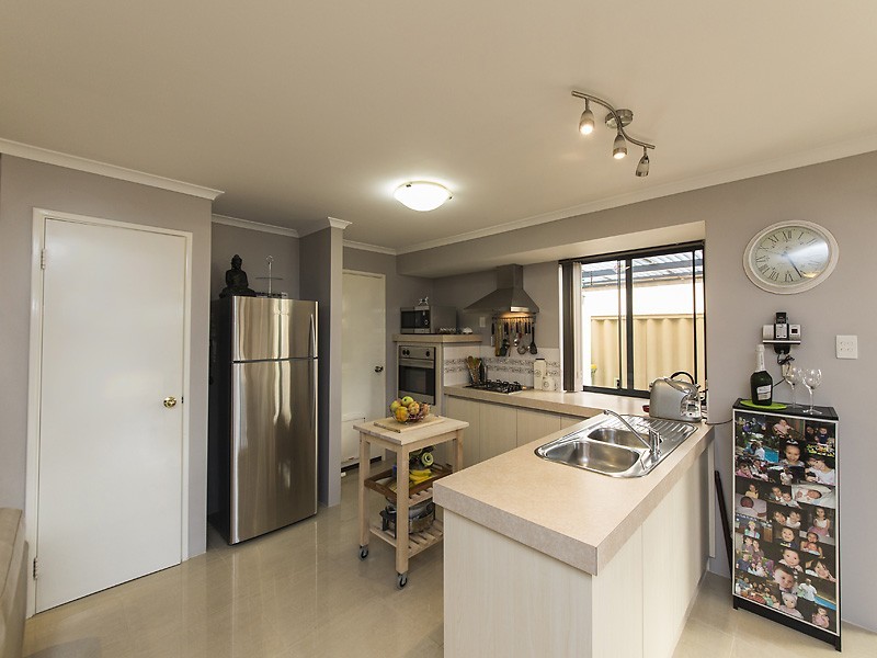 32 Kingia Way, Canning Vale WA 6155