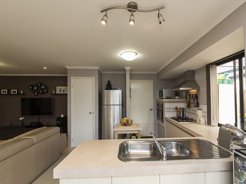 32 Kingia Way, Canning Vale WA 6155