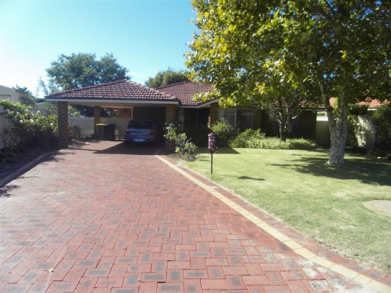 4 Retreat Mews, Canning Vale WA 6155