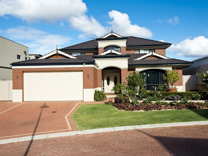 8 Breelya Rise, Canning Vale WA 6155